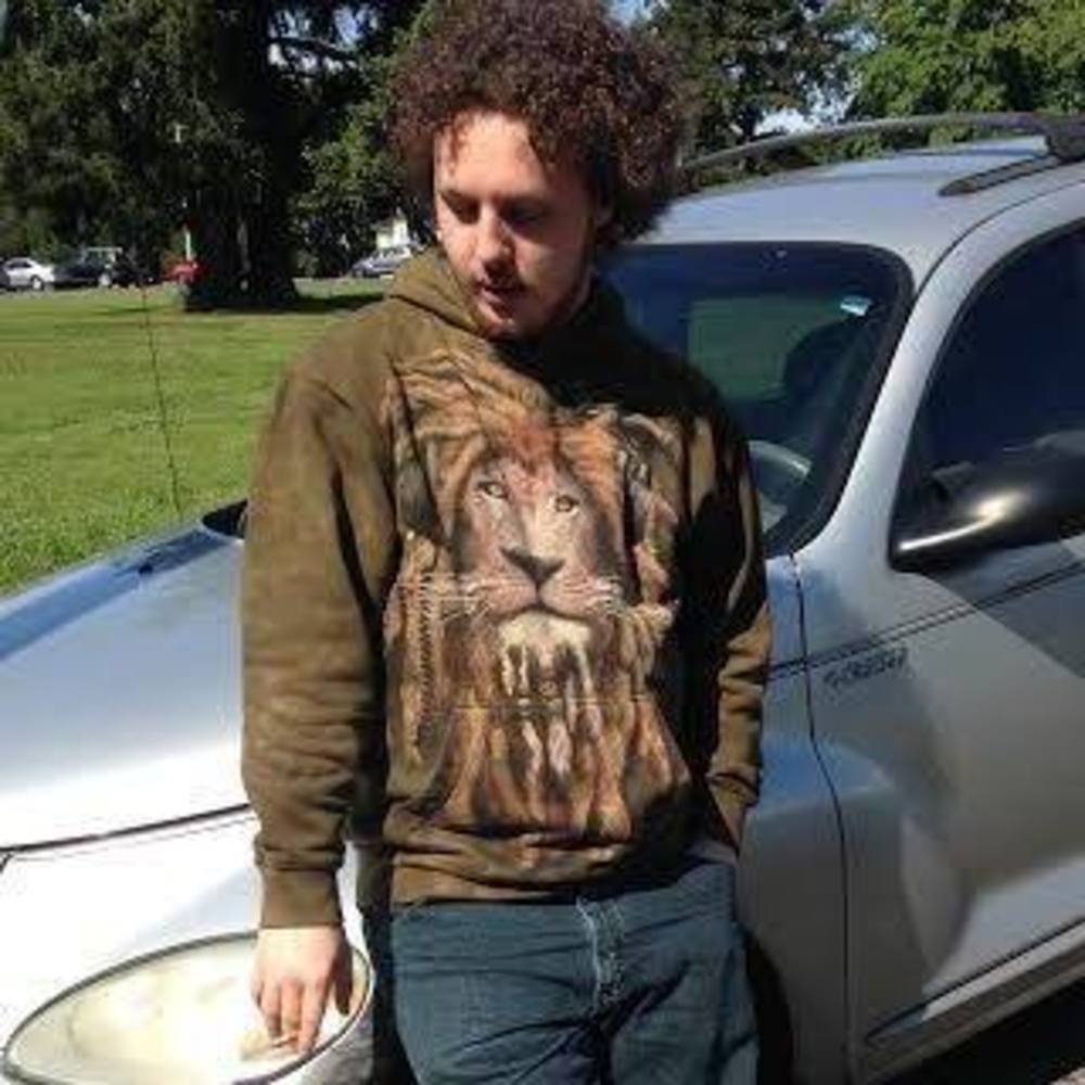 Meet your Posher, Quinton